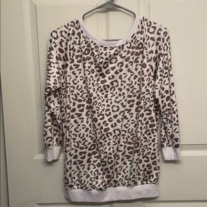 Leopard stretchy sweater